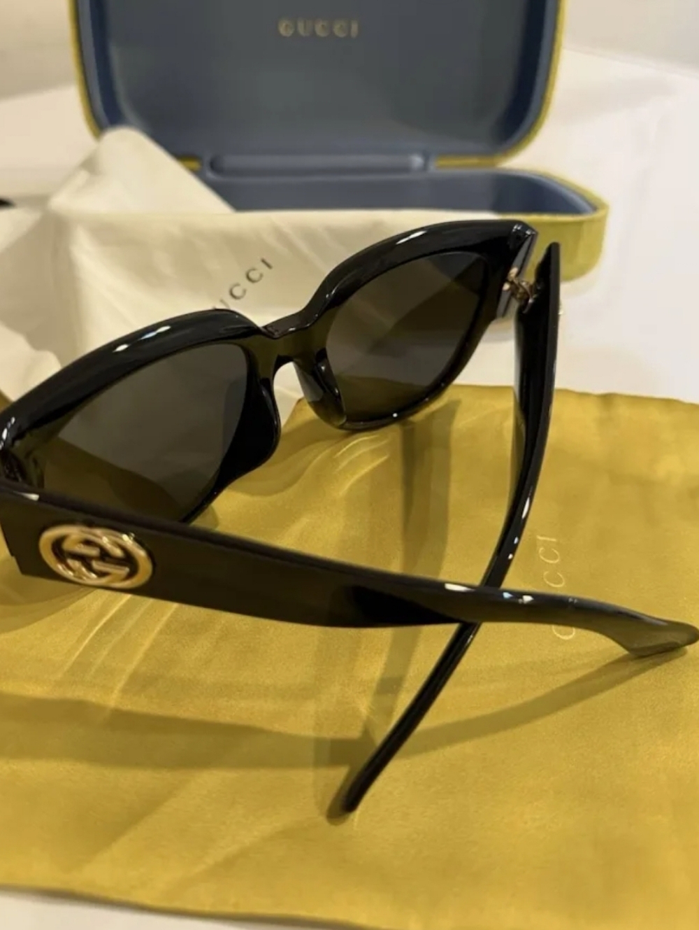 Gucci Frame Sunglasses with Dark Lenses. GG014SA - Picture 6 of 8